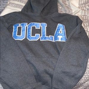 UCLA SWEATSHIRT